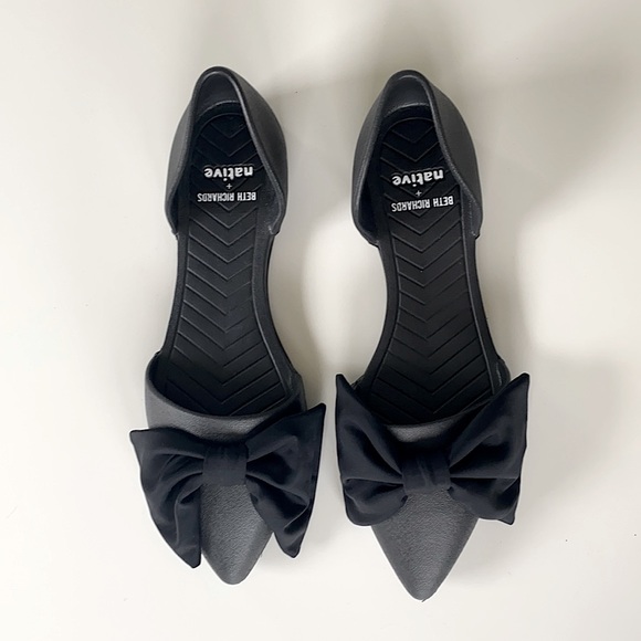 Native Audrey Bow
